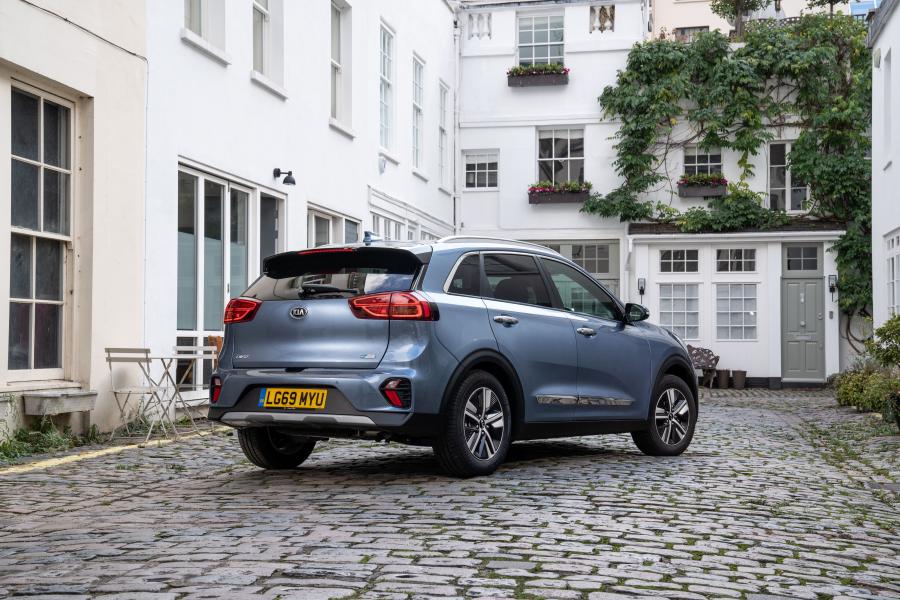  Kia Niro Plug-In Hybrid (DE) 2019 года  (UK) (фото 31 из 40)